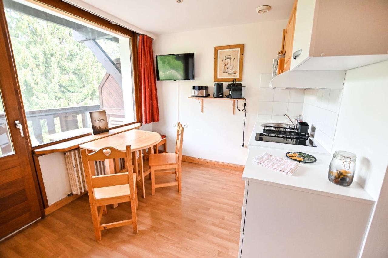 Beautiful Apt With Balcony At Combloux ! Exteriör bild